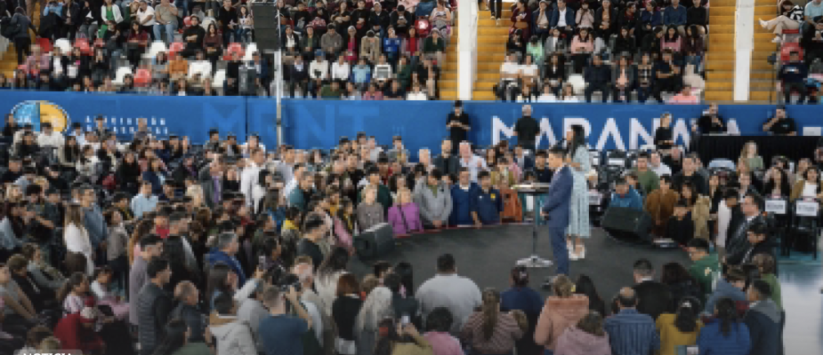 Campaña de evangelismo reúne a más de 8.000 personas en Buenos Aires